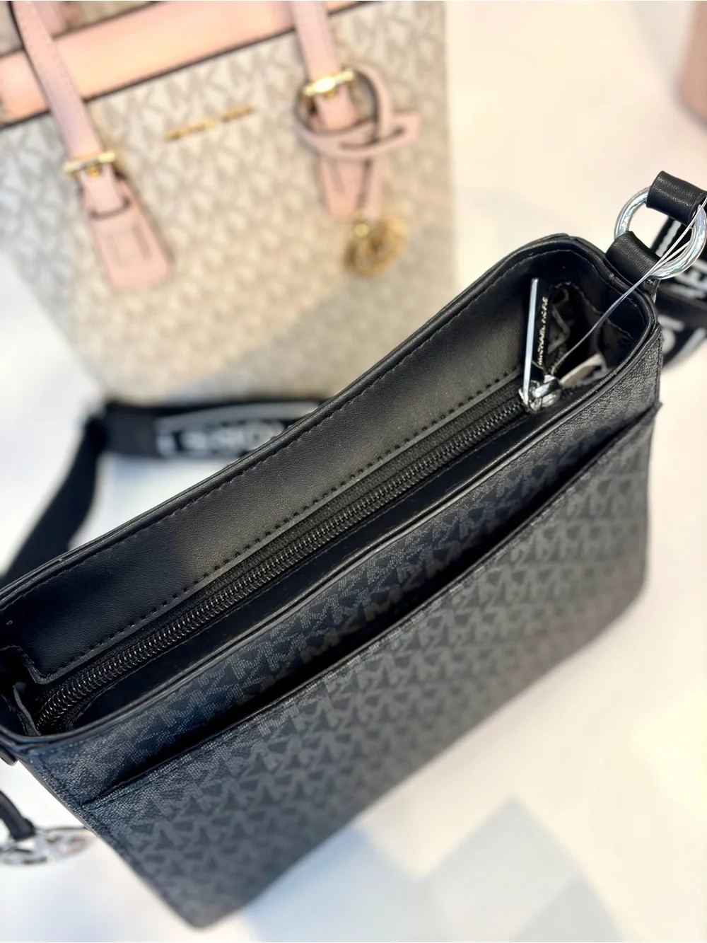 Michael Kors Jet Set Travel Small Signature Logo Crossbody Messenger Bag